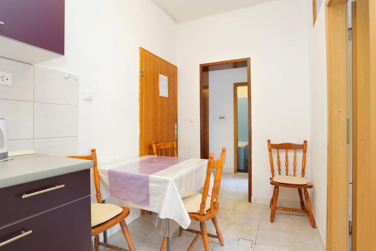 Apartments By The Sea Zivogosce - Blato, Makarska - 1057 Blato  Esterno foto