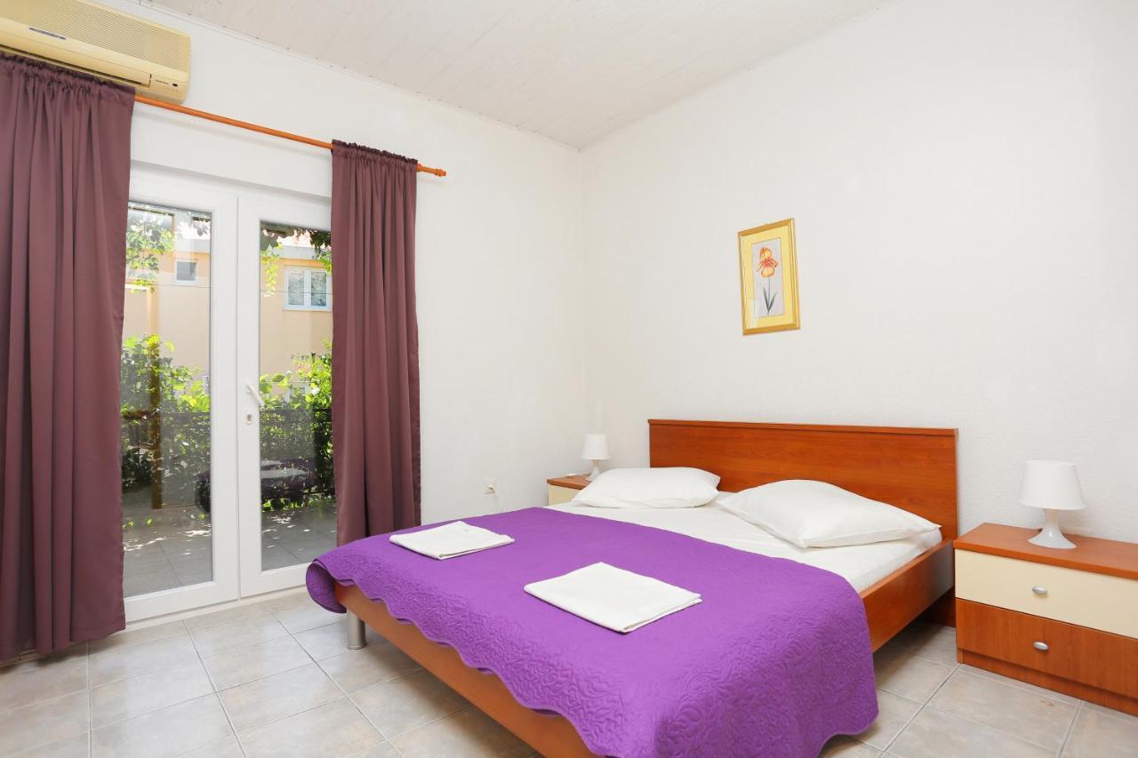 Apartments By The Sea Zivogosce - Blato, Makarska - 1057 Blato  Esterno foto